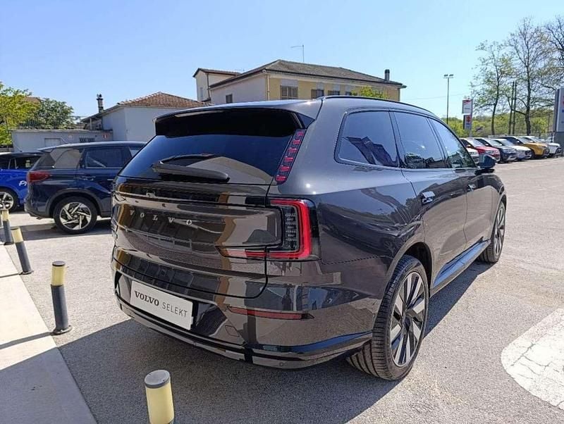 Usata Volvo EX90 Ultra 252 kW (343 CV) 2025 Platinum grey SUV