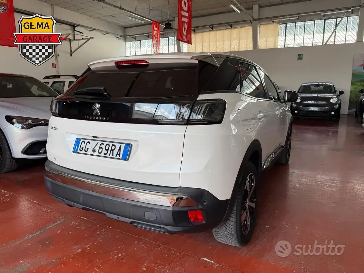 Usata Peugeot 3008 Allure 131 CV (96 kW) 2021 Bianco SUV
