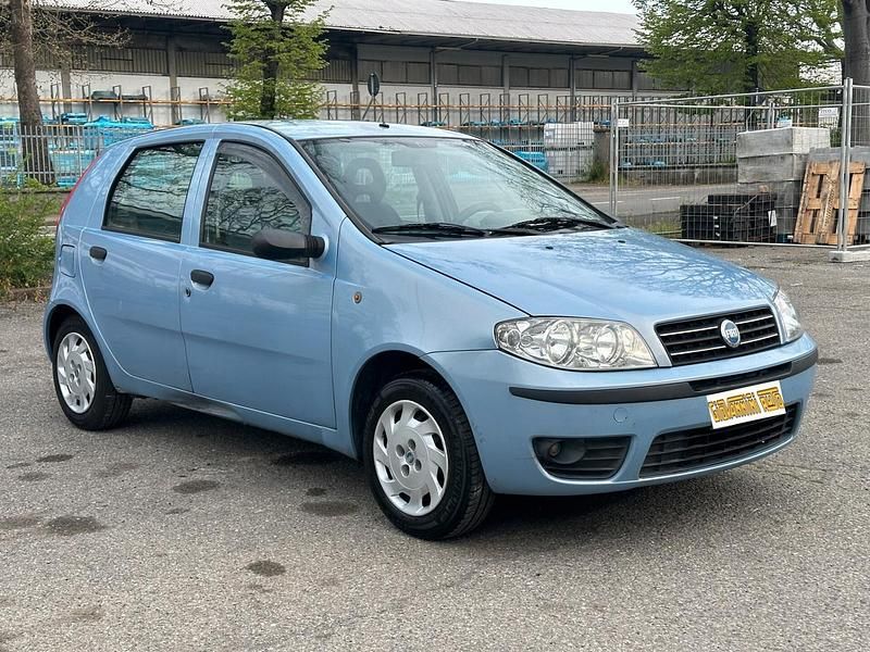 Usata Fiat Punto Active 59 CV (43 kW) 2006 Blu Berlina