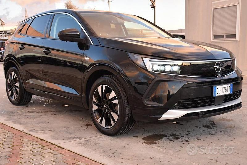 Usata Opel Grandland X Business Elegance 131 CV (96 kW) 2022 Nero SUV