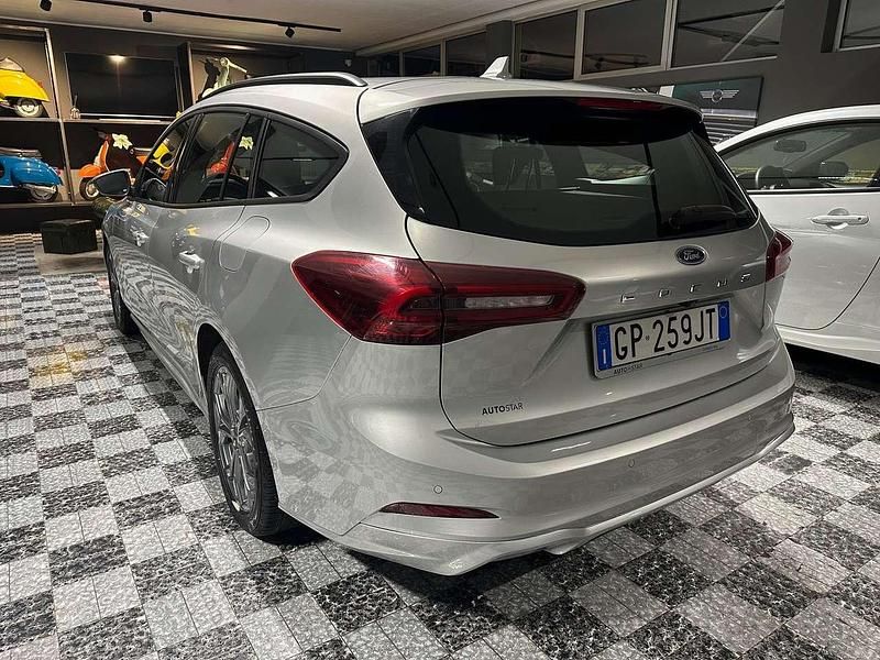 Usata Ford Focus ST-Line 125 CV (91 kW) 2023 Argento Station wagon