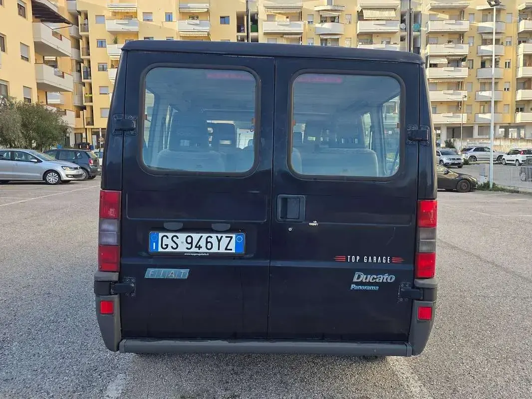 Usata Fiat Ducato 109 CV (80 kW) 2001 Blu/azzurro Furgone