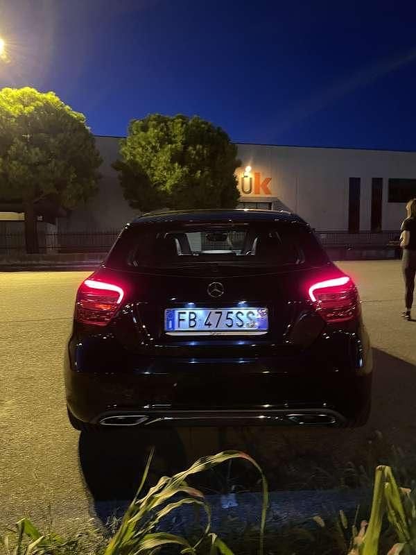 Usata Mercedes A180 Edition 109 CV (80 kW) 2015 Berlina