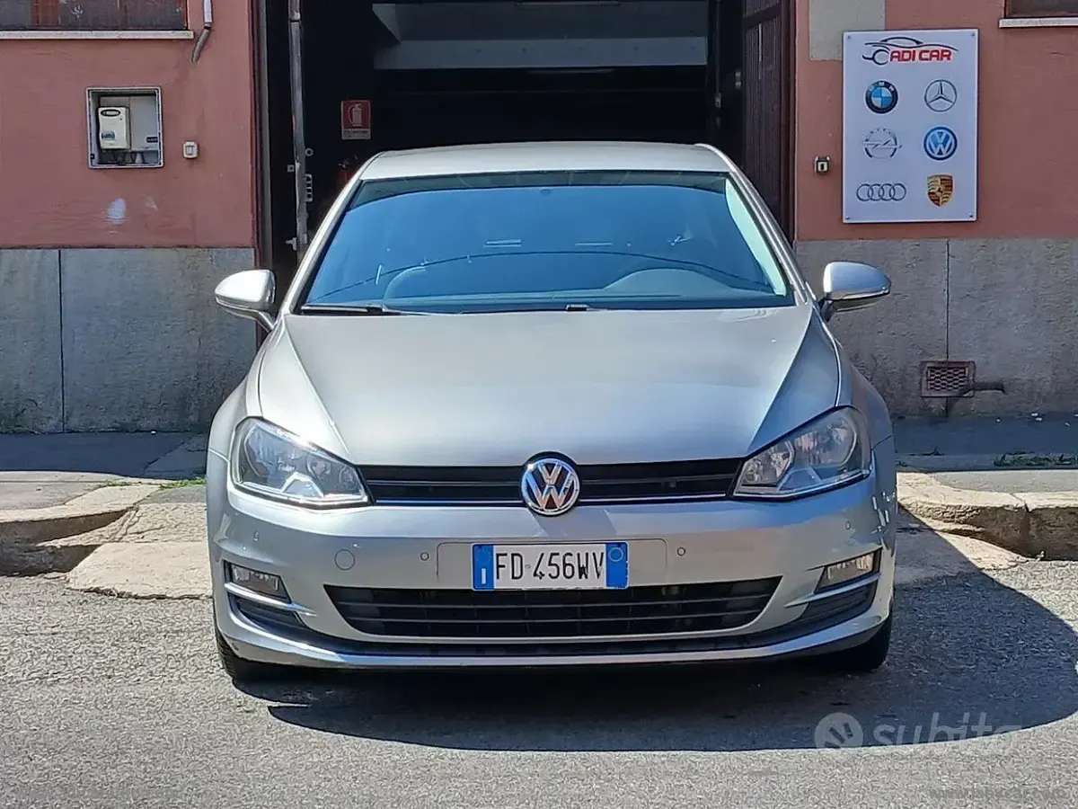 Usata VW Golf VII Trendline 90 CV (66 kW) 2016 Argento Berlina