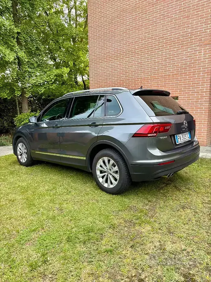 Gebraucht VW Tiguan Business 116 PS (85 kW) 2018 Grau SUV