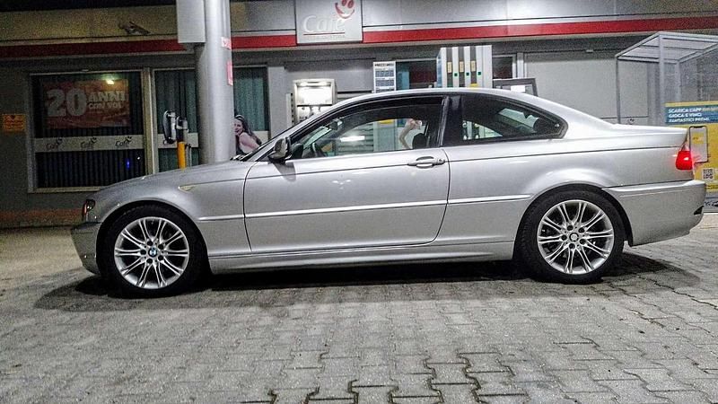 Usata BMW 320 150 CV (110 kW) 2003 Argento Coupé