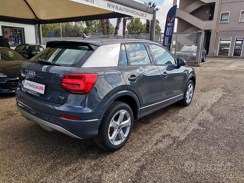 Usata Audi Q2 Sport 116 CV (85 kW) 2016 Grigio SUV