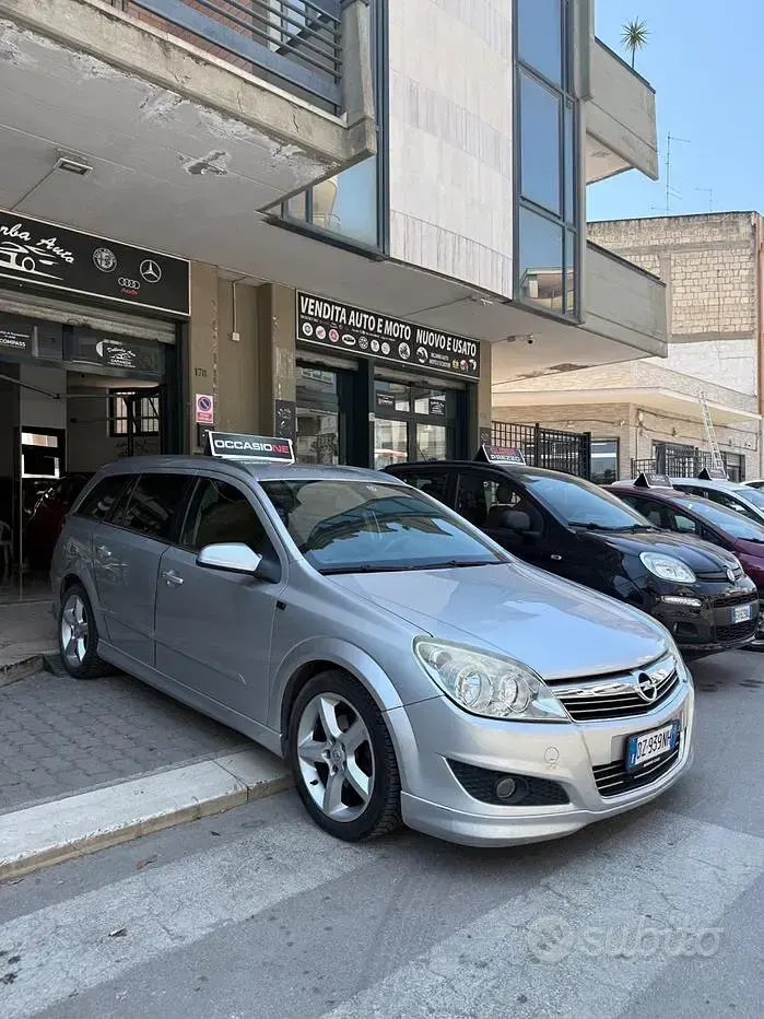 Usata Opel Astra Enjoy 90 CV (66 kW) 2009 Grigio Station wagon
