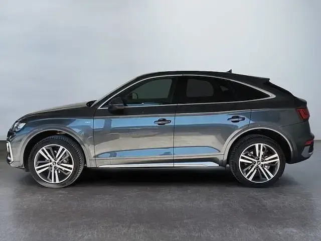 Usata Audi Q5 Sportback S-line plus 204 CV (150 kW) 2025 Grigio SUV