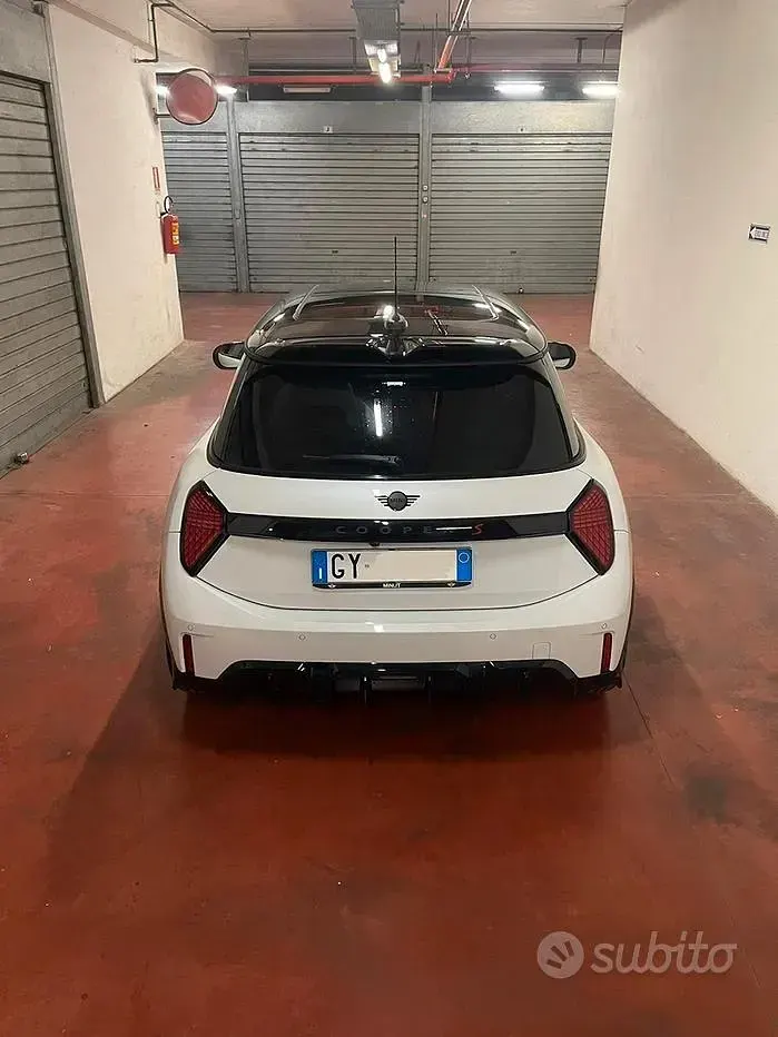 Usata Mini John Cooper Works 204 CV (150 kW) 2025 Utilitaria