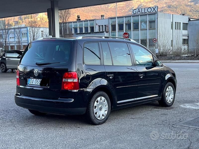 Usata VW Touran 140 CV (102 kW) 2005 Monovolume