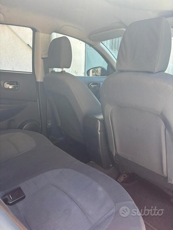 Usata Nissan Qashqai 2010 Grigio SUV
