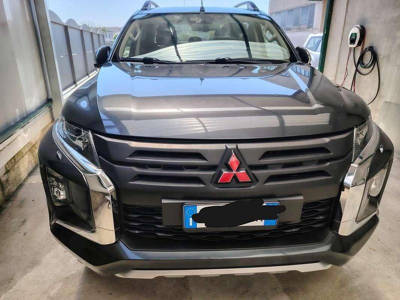 Grigio Usata 2020 Mitsubishi L200 Intense Pick-up | 32.000 € (Cara) - Immagine 1/4