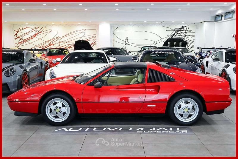 Usata Ferrari 328 271 CV (199 kW) 1988 Rosso Cabrio