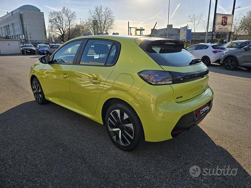 Usata Peugeot 208 Active 75 CV (55 kW) 2024 Giallo Utilitaria
