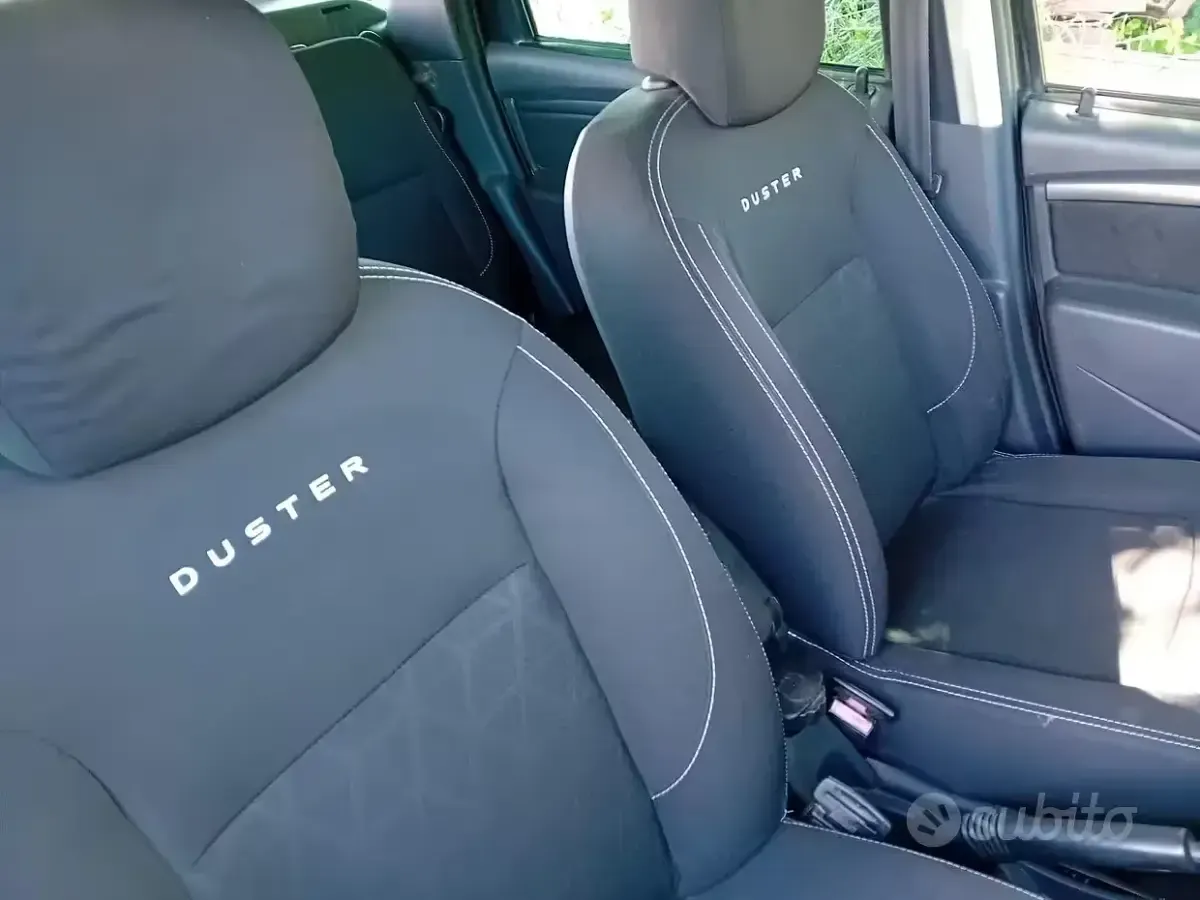 Usata Dacia Duster 109 CV (80 kW) 2015 Grigio SUV