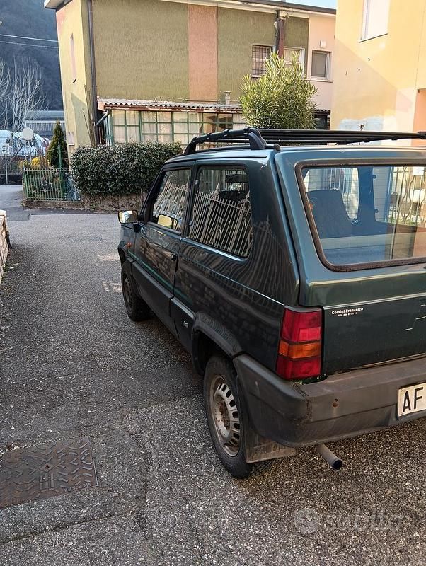 Begagnad Fiat Panda Club 50 HK (36 kW) 1995 Grön Halvkombi
