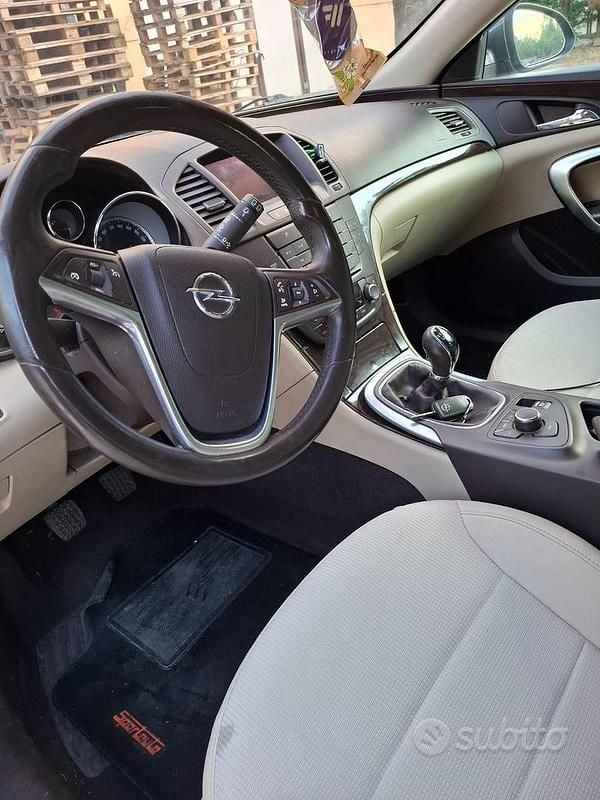 Occasion Opel Insignia 160 ch (117 kW) 2011 Gris Break