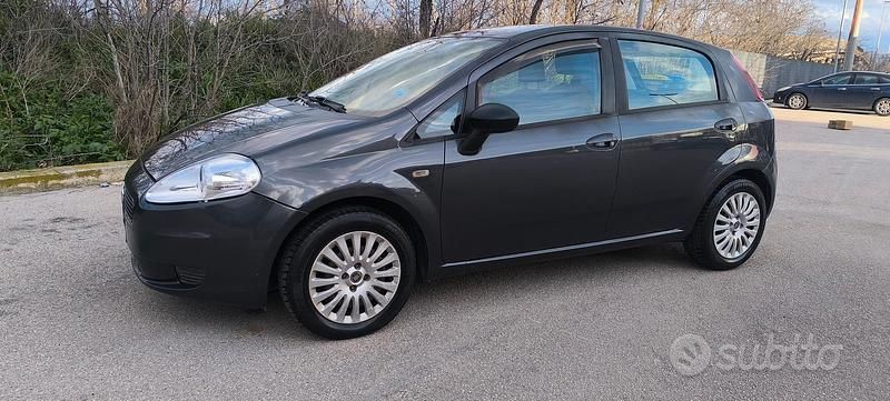 Usata Fiat Grande Punto 75 CV (55 kW) 2007 Utilitaria