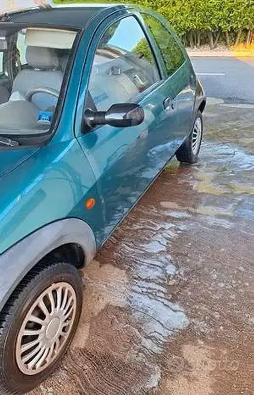 Usata Ford Ka Collection 60 CV (44 kW) 2001 Verde Utilitaria