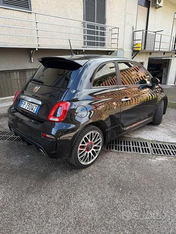 Usata Abarth 595 140 CV (102 kW) 2018 Nero Berlina