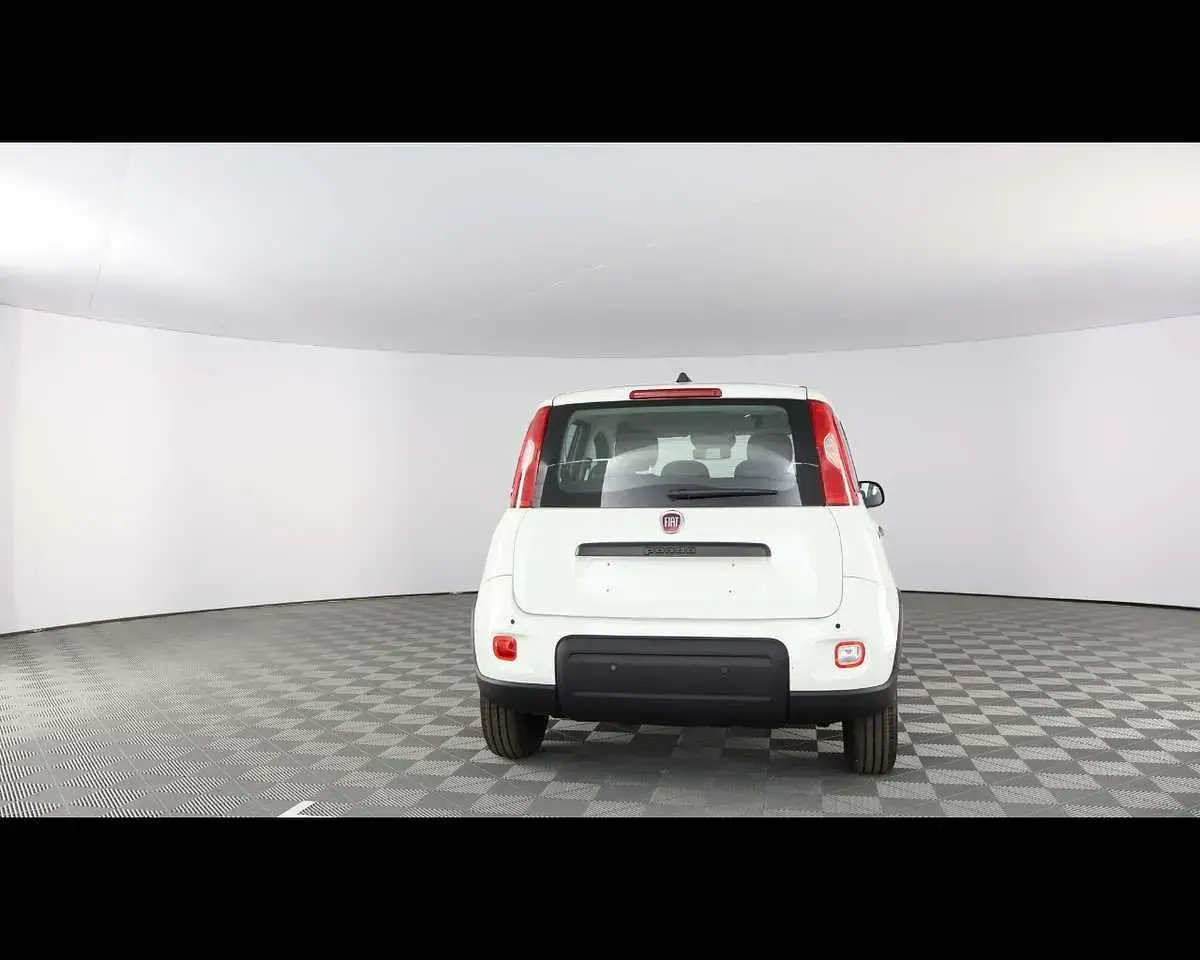 Nuova Fiat Panda 69 CV (50 kW) 2025 Bianco Utilitaria