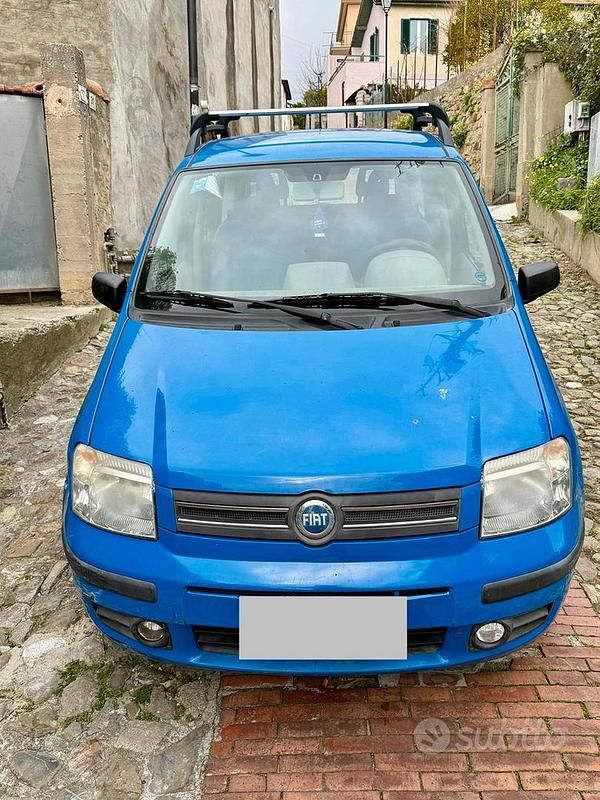 Usata Fiat Panda Emotion 60 CV (44 kW) 2005 Blu Utilitaria