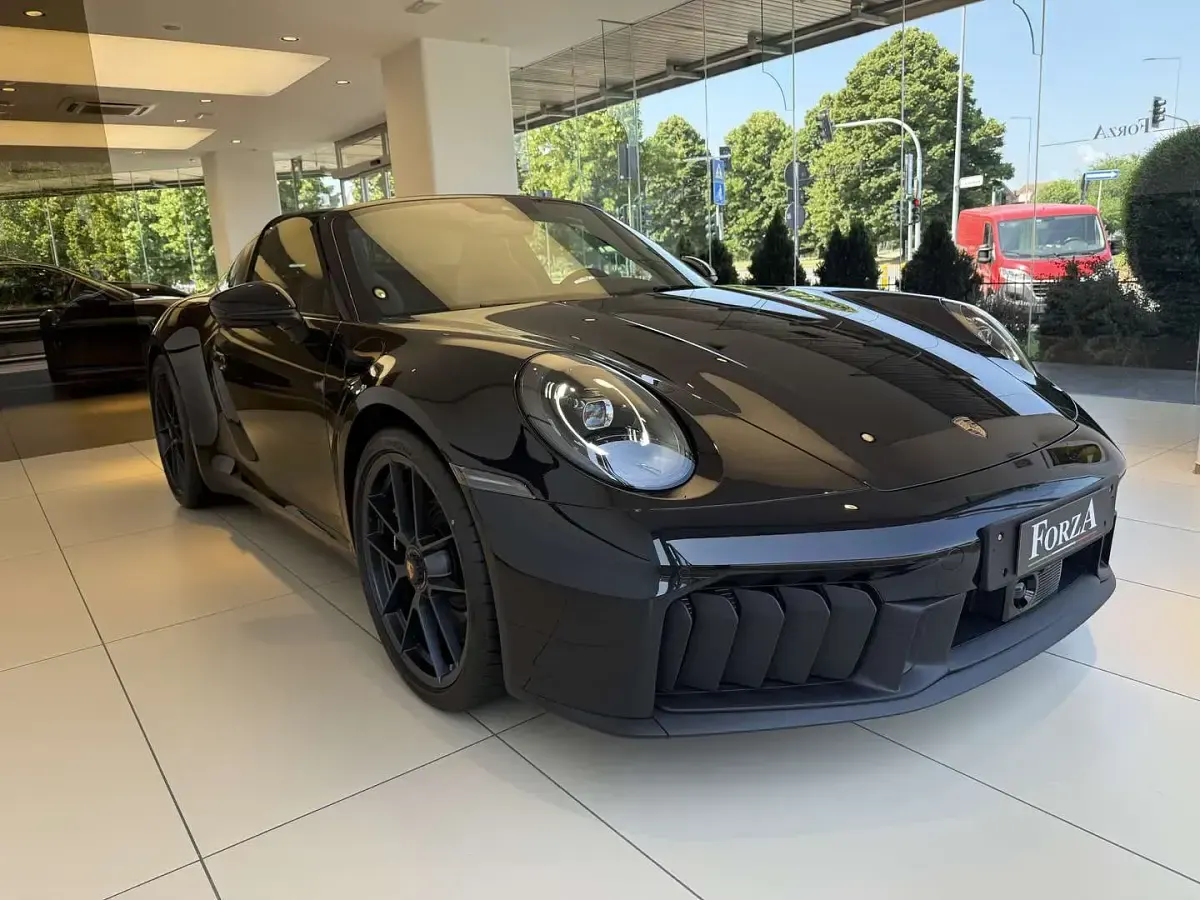 Nuova Porsche 992 541 CV (397 kW) 2025 Nero profondo Berlina