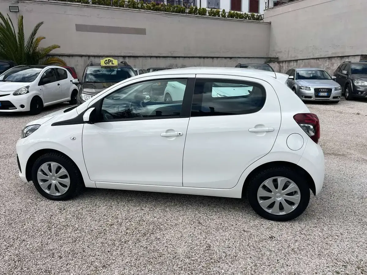 Usata Peugeot 108 Allure 69 CV (50 kW) 2015 Bianco Utilitaria