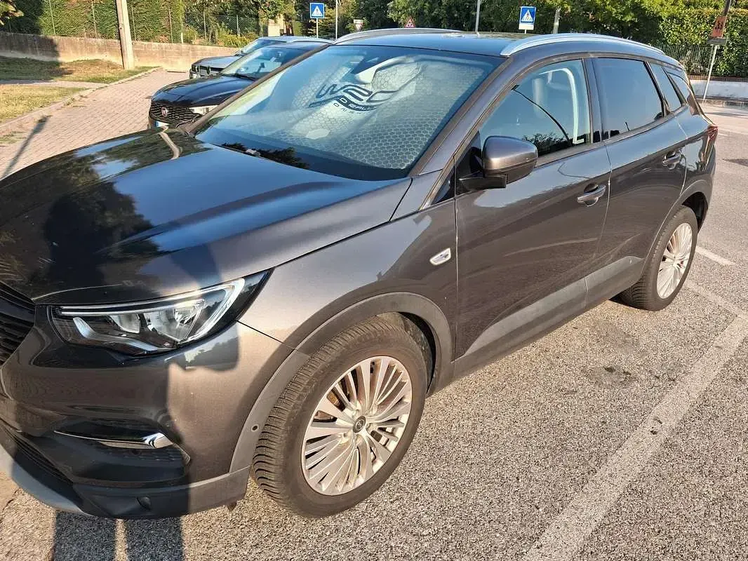 Usata Opel Grandland X Ultimate 120 CV (88 kW) 2018 SUV