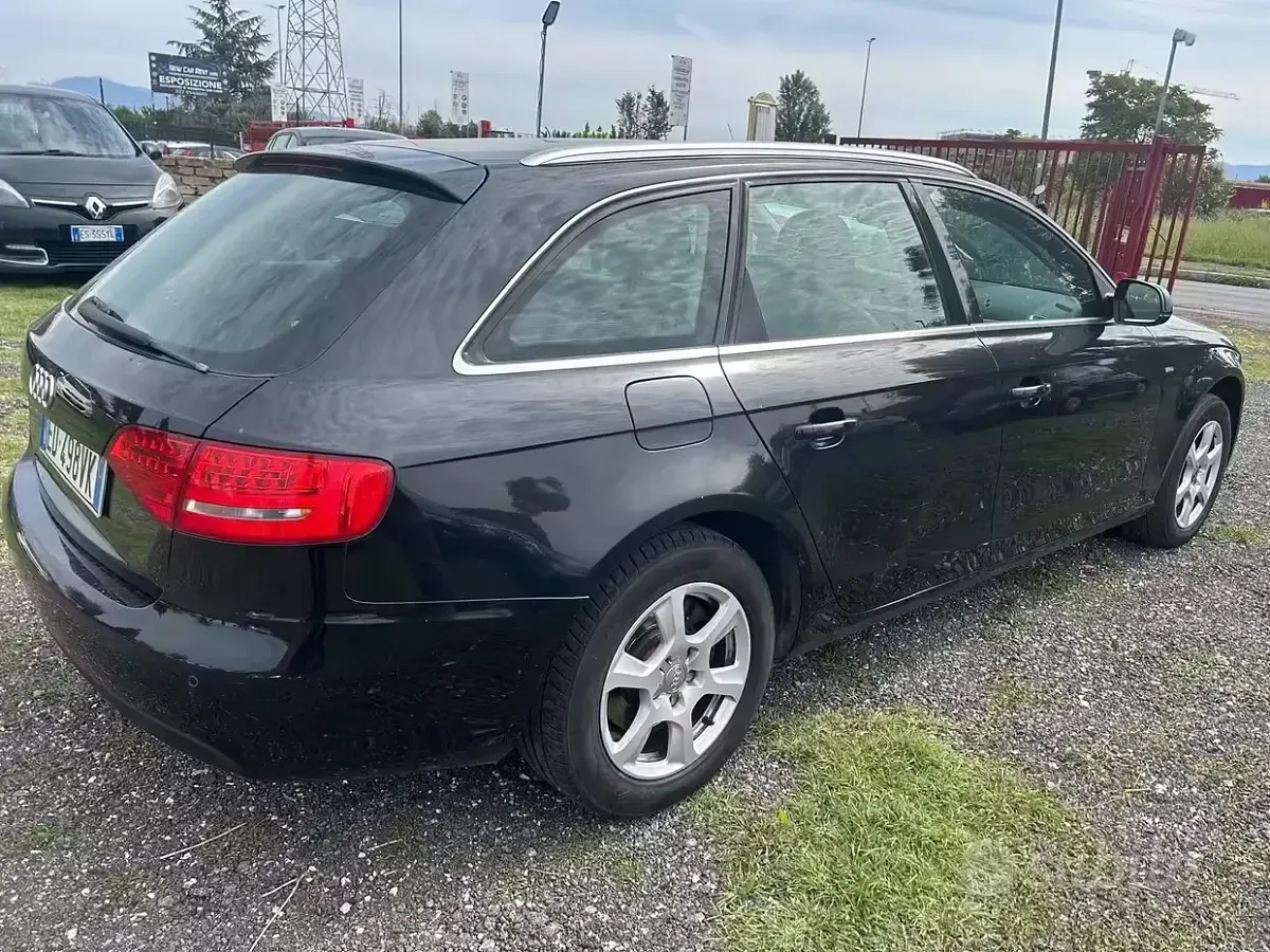 Usata Audi A4 Advanced 143 CV (105 kW) 2010 Nero Station wagon