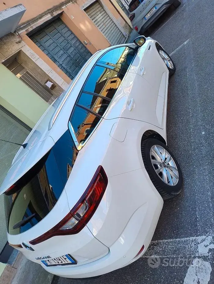 Usata Renault Mégane GrandTour 116 CV (85 kW) 2018 Bianco Station wagon