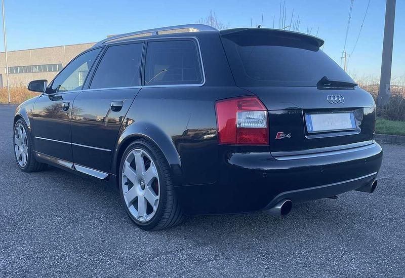 Usata Audi A4 Ambiente 344 CV (253 kW) 2003 Nero Station wagon