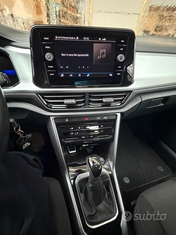 Usata VW T-Roc Life 2024 Grigio SUV