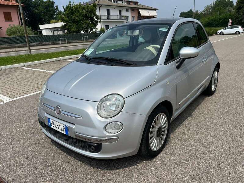 Usata Fiat 500 Lounge 69 CV (50 kW) 2010 Argento Utilitaria