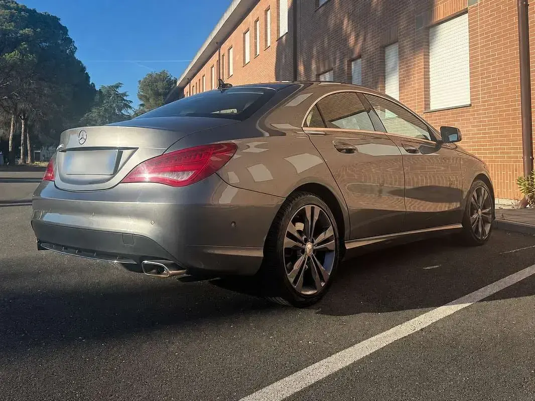 Usata Mercedes CLA200 136 CV (100 kW) 2016 Grigio Coupé