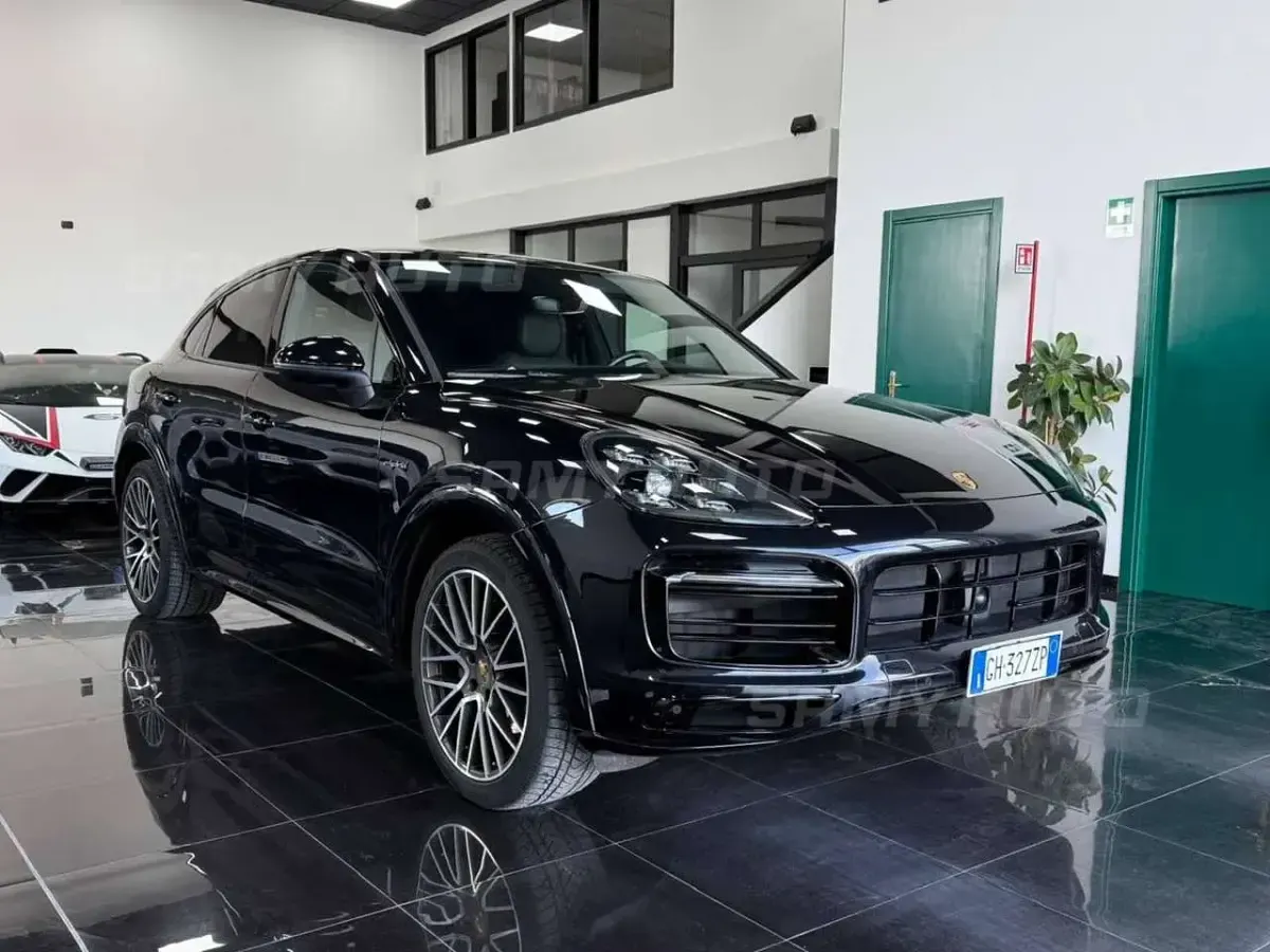 Usata Porsche Cayenne 340 CV (250 kW) 2022 Nero SUV