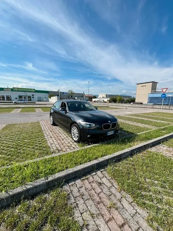 Usata BMW 120 184 CV (135 kW) 2014 Nero Utilitaria