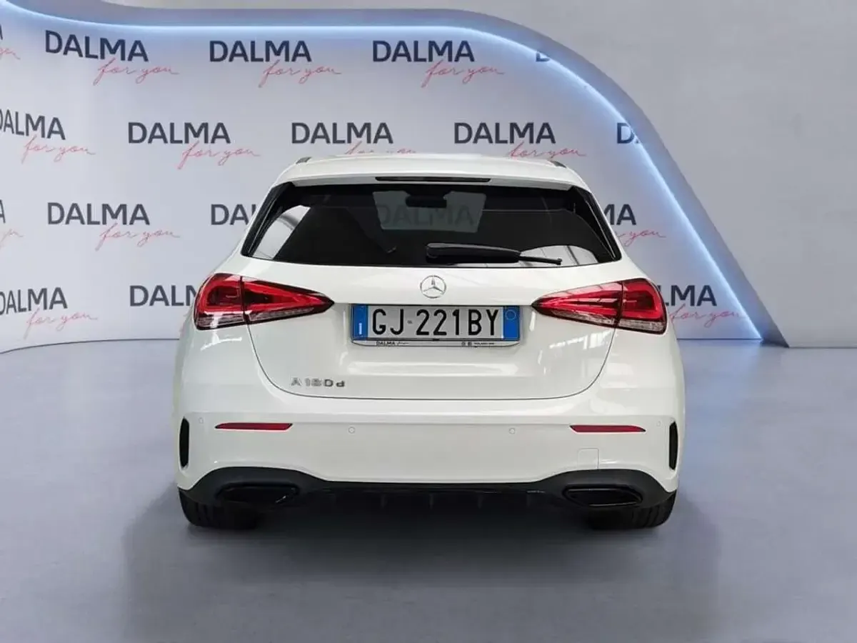 Usata Mercedes A180 Premium 116 CV (85 kW) 2022 Bianco Berlina