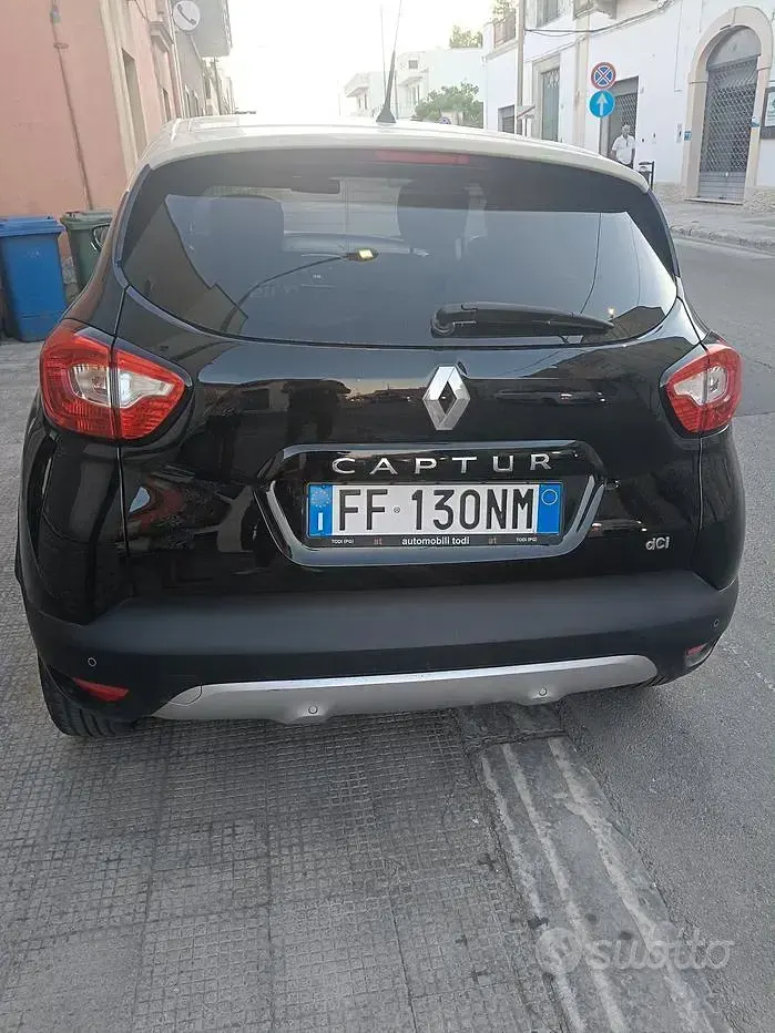 Usata Renault Captur 90 CV (66 kW) 2016 Nero SUV