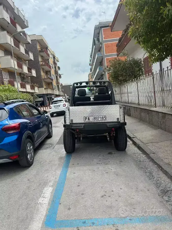 Usata Suzuki Samurai 64 CV (47 kW) 1988 Grigio SUV