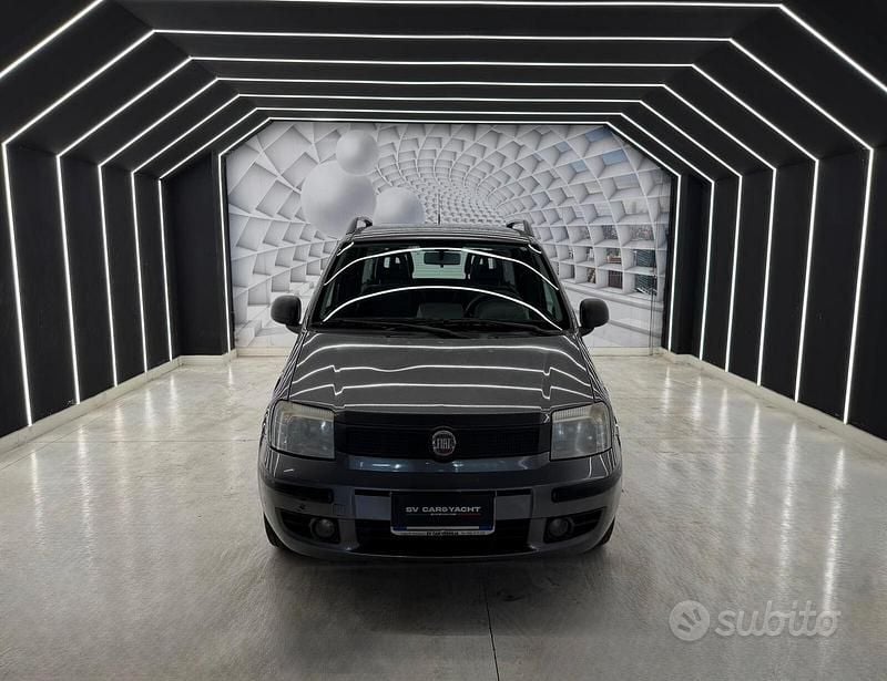 Usata Fiat Panda Dynamic 272 CV (200 kW) 2012 Grigio Utilitaria