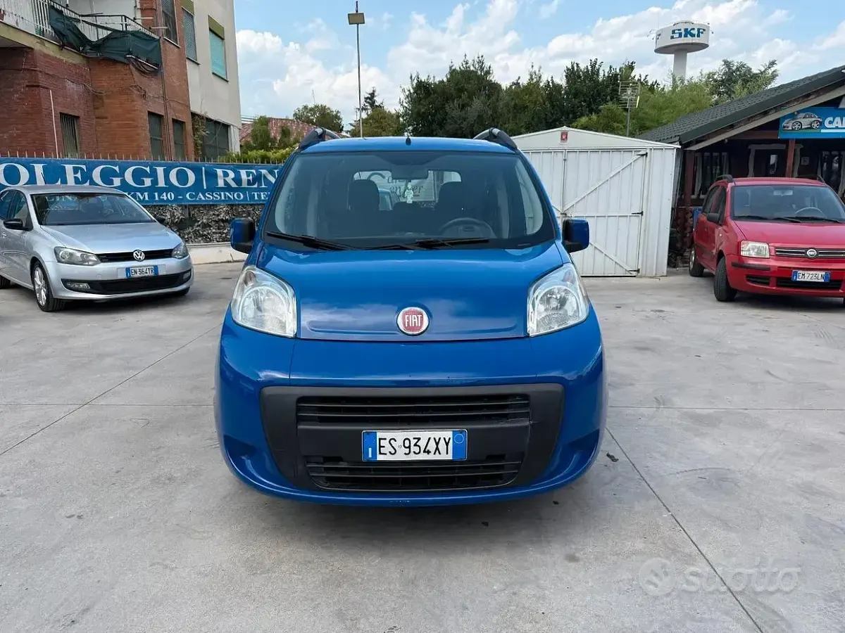Usata Fiat Qubo Trekking 70 CV (51 kW) 2013 Blu Monovolume