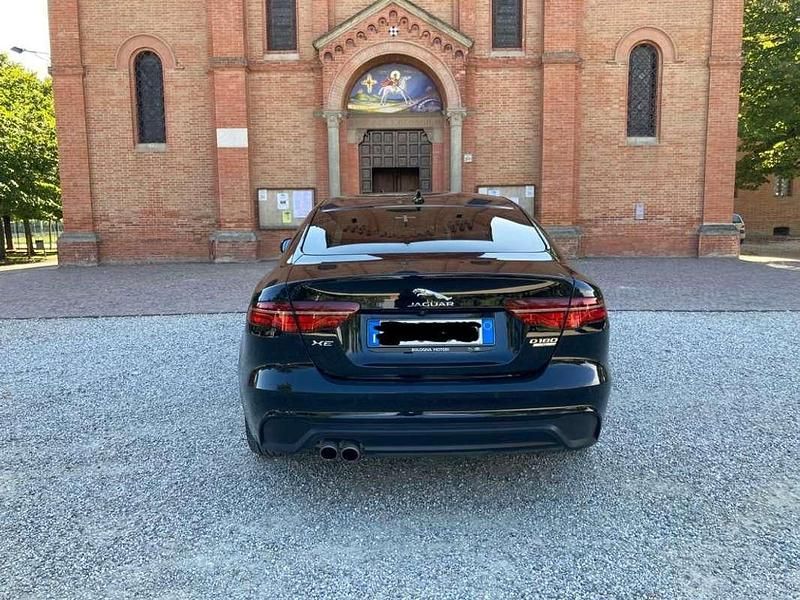 Usata Jaguar XE R-Dynamic 179 CV (131 kW) 2019 Nero Berlina