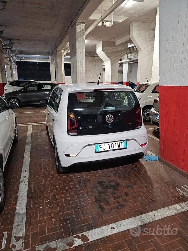 Bianco Usata 2017 VW up! Due volumi | 7200 € (Super prezzo) - Immagine 1/4