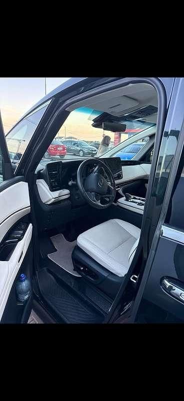 Usata Lexus LM350h Luxury Line 190 CV (139 kW) 2024 Monovolume