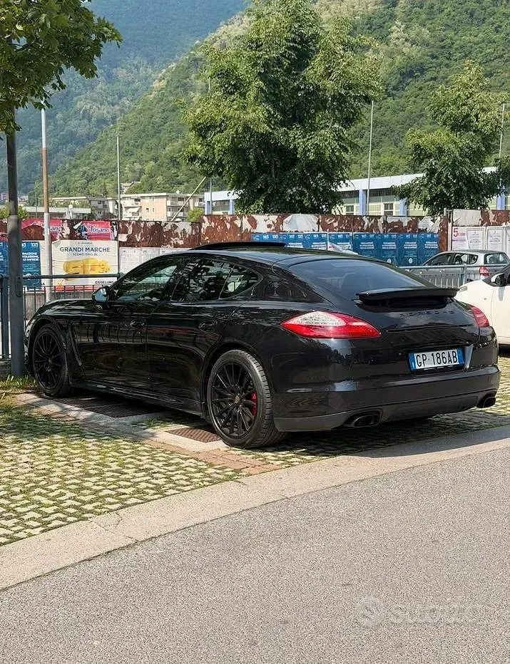 Usata Porsche Panamera 300 CV (220 kW) 2013 Nero Utilitaria