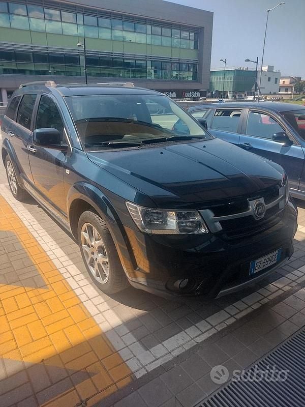 Usata Fiat Freemont 170 CV (125 kW) 2015 Blu SUV