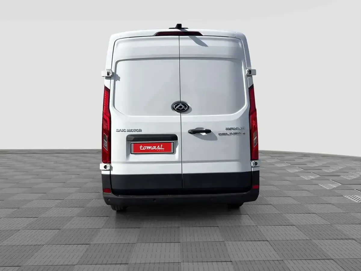 Usata Maxus V90 150 CV (110 kW) 2023 Bianco Furgone