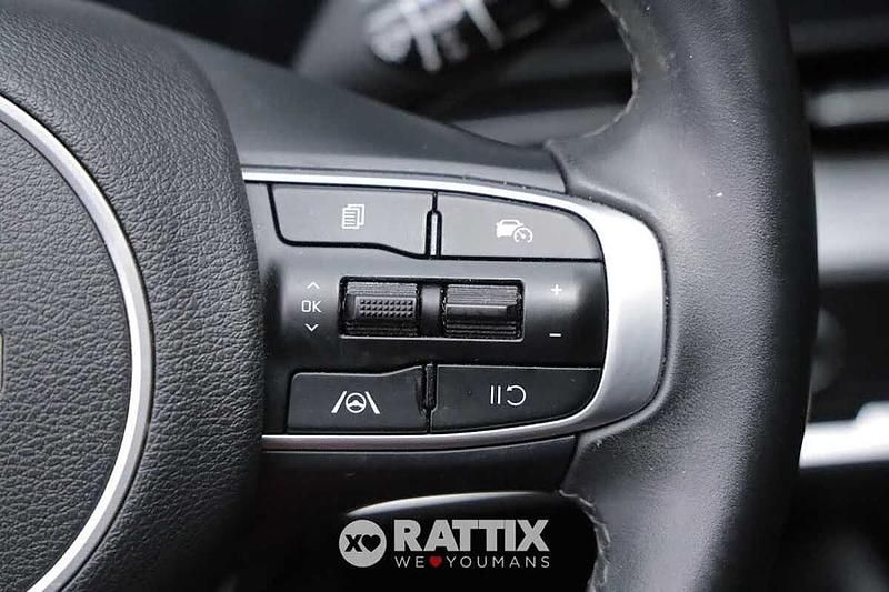 Usata Kia Sportage 136 CV (100 kW) 2023 Orange fusion SUV